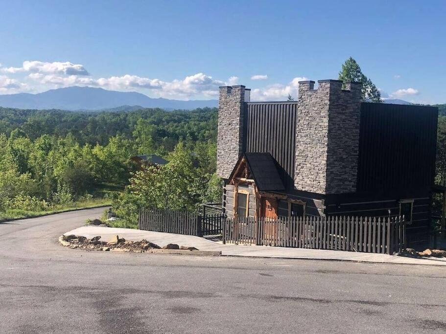 The Log Castle~Stunning Mountain Views~Hot Tub Villa Сивиървил Екстериор снимка