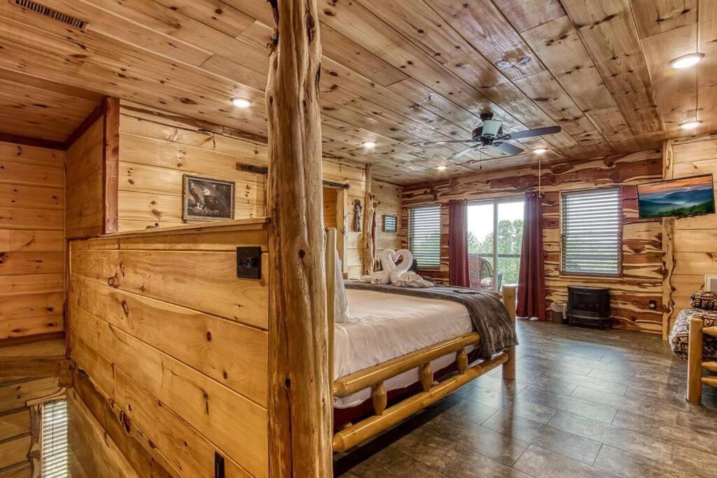 The Log Castle~Stunning Mountain Views~Hot Tub Villa Сивиървил Екстериор снимка
